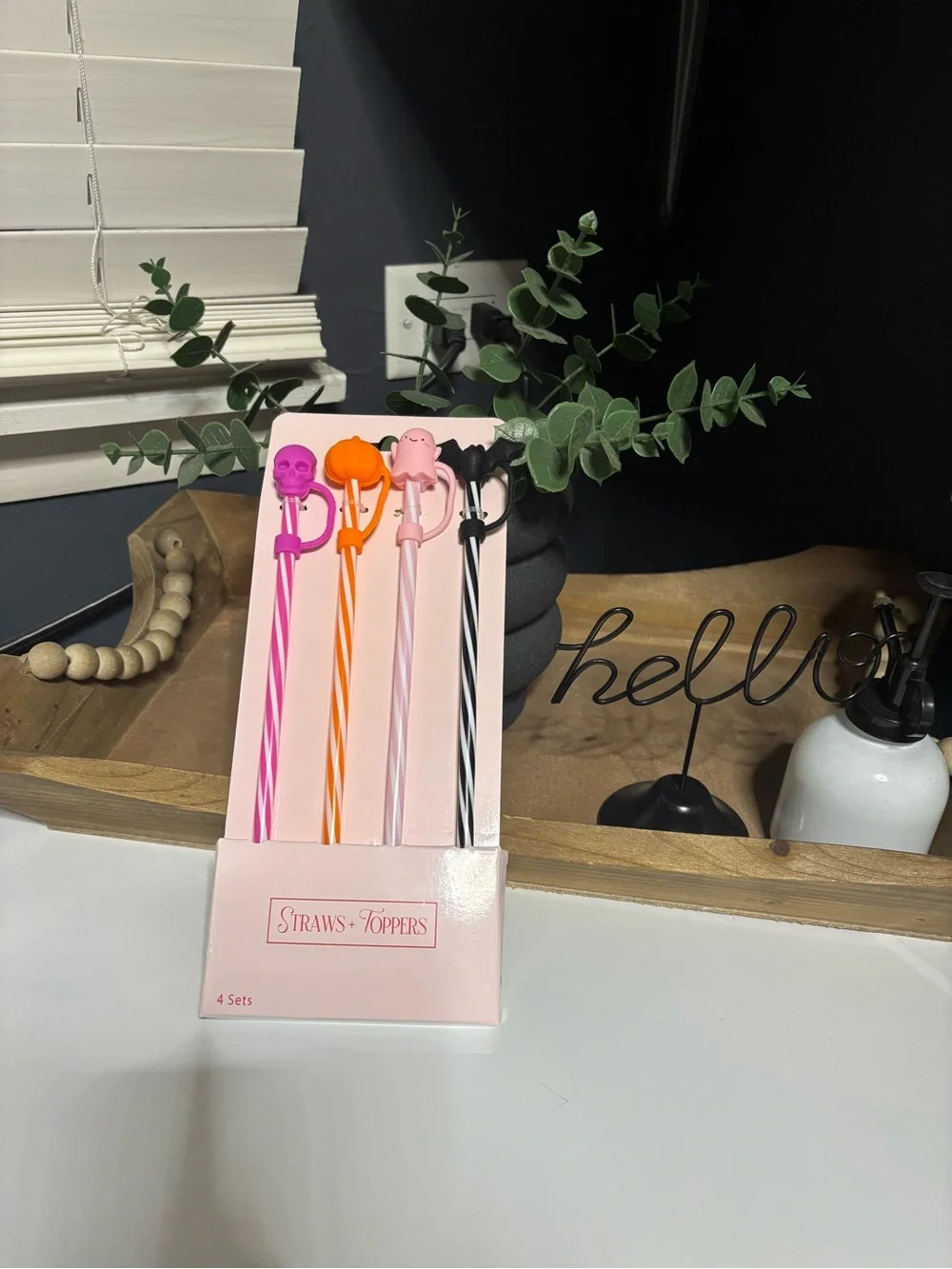 4 Halloween themed straws with pink, orange, and black striped designs #hallowee